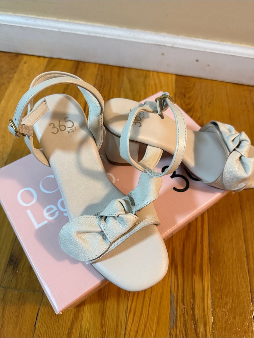 Italian Shoemakers Cream Ankle-Strap Sandals with Bow